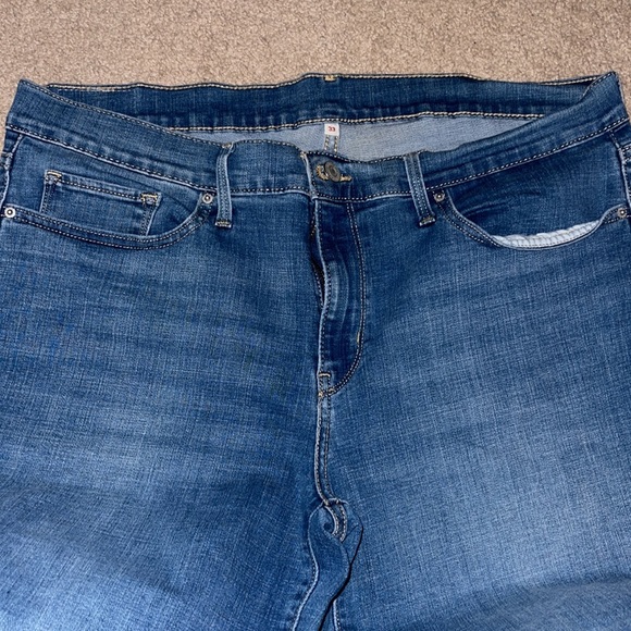 Levi - Jean Shorts - Size: 33 - Picture 2 of 4